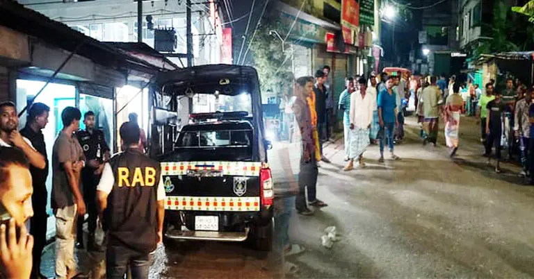 র‌্যাবের গাড়ি বহর ও এলাকাবাসীর অবস্থান